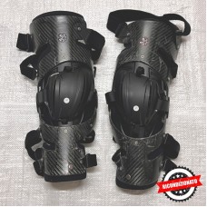 Asterisk CC1 Carbon Cell Kneebrace Large - Ricondizionate